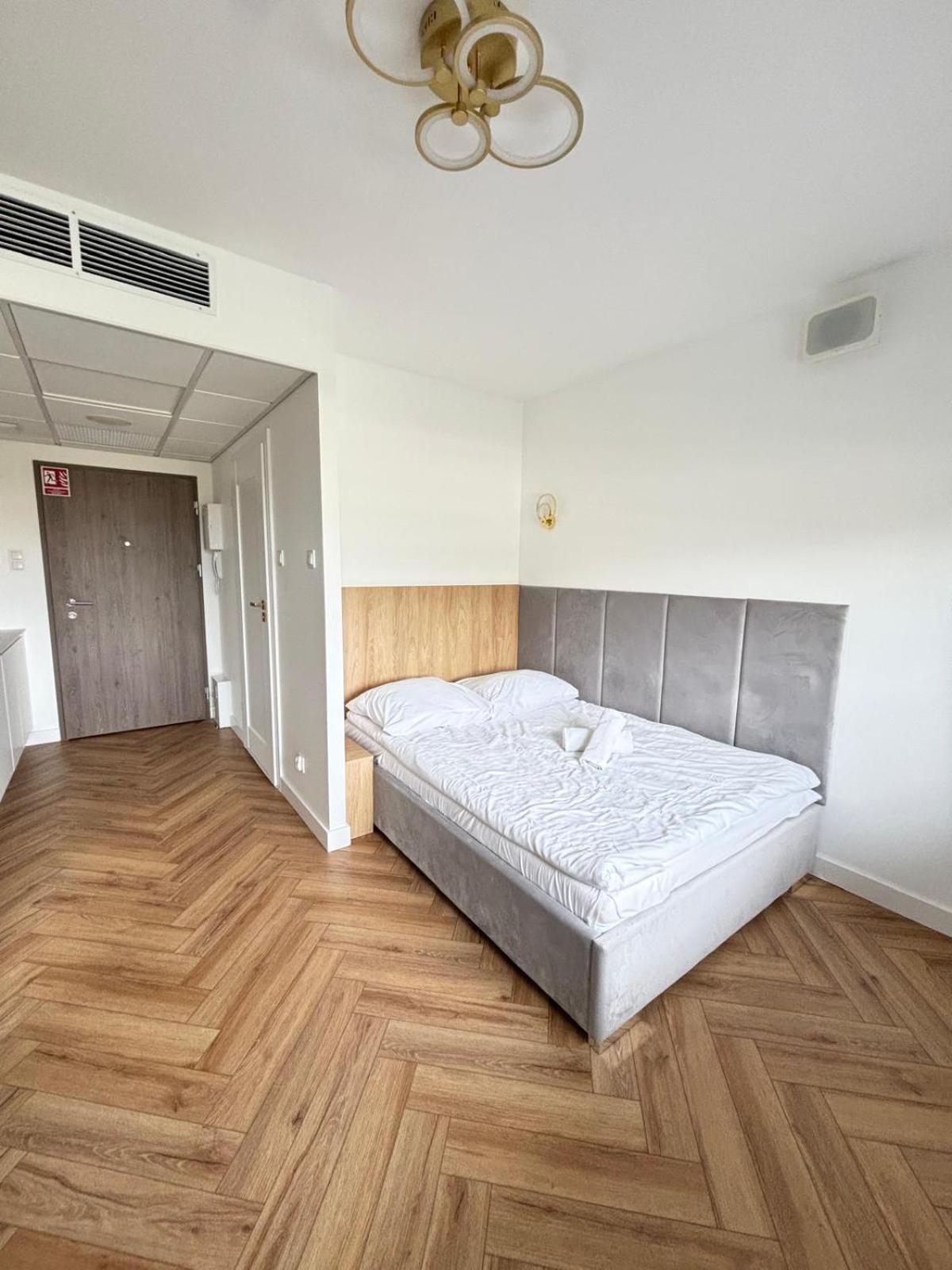 Apartamenty 24H Pileckiego Warszawa Eksteriør bilde
