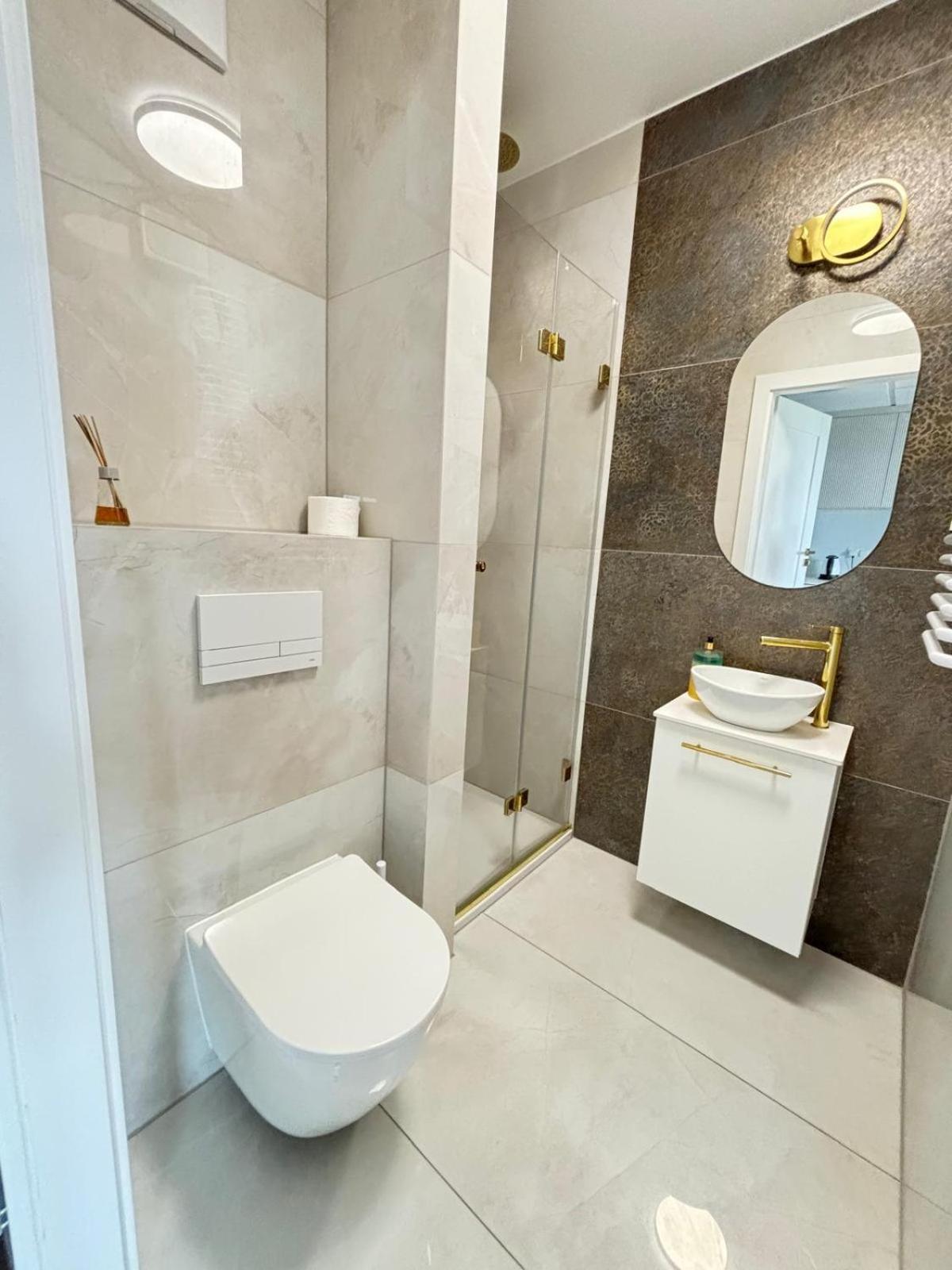 Apartamenty 24H Pileckiego Warszawa Eksteriør bilde