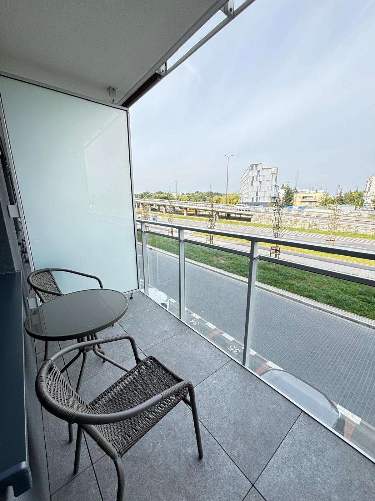 Apartamenty 24H Pileckiego Warszawa Eksteriør bilde